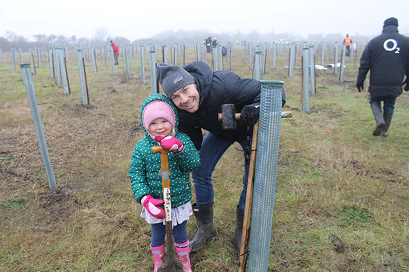 Volunteers plant trees in Marston Vale